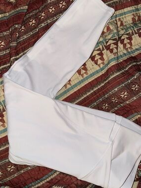 White High-Rise Women's Performance Leggings